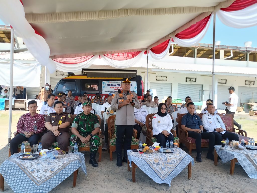 Polres Mesuji melakukan program 1 Desa 1 Ton Beras Bulog